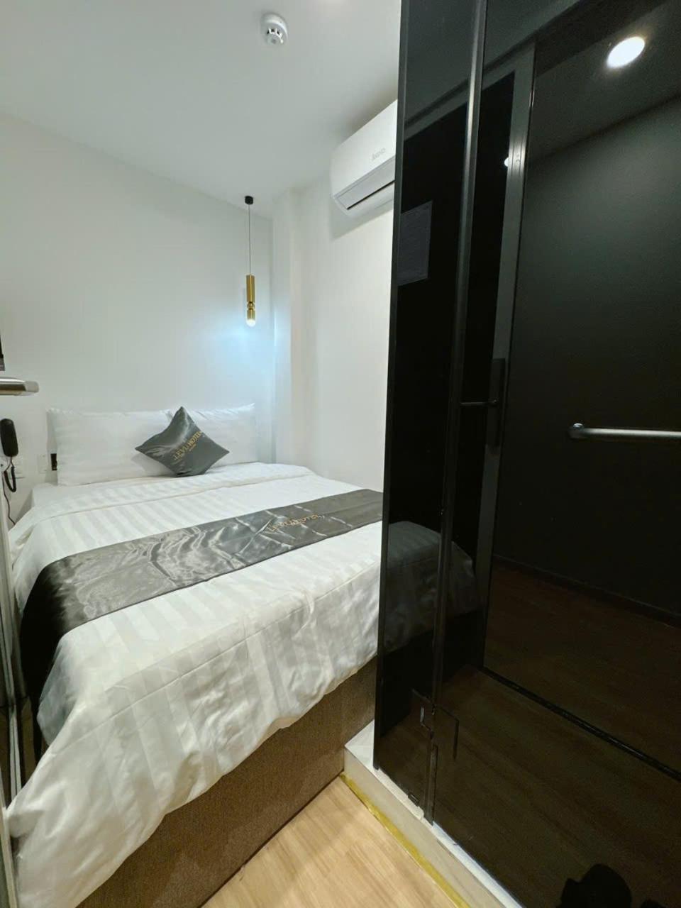 Le Vu Hotel Ho Chi Minh City Exterior photo